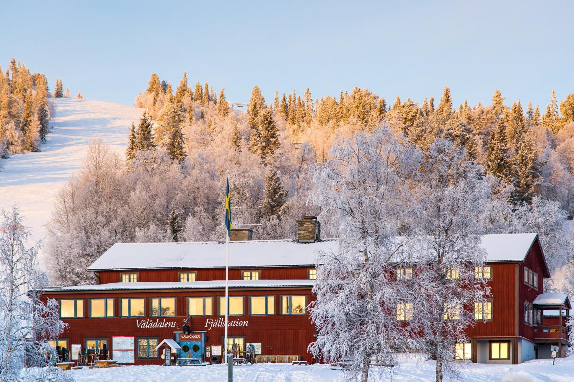 Отель Valadalens Fjaellstation Экстерьер фото